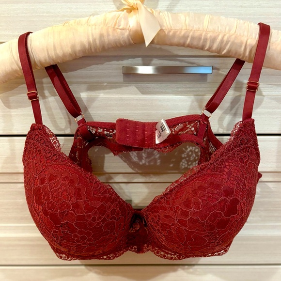 NWOT Lace push-up 36C 💝 - Picture 3 of 9